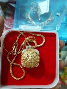Gold plated like chain set with pendant