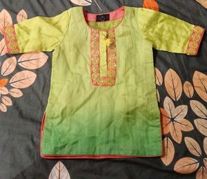 Girls Beautiful Ombre Kurta