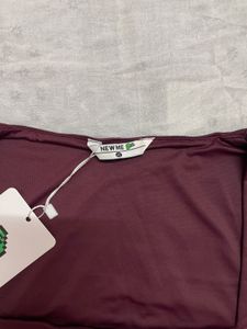 NEWME Sleeveless Square Neck maroon Top