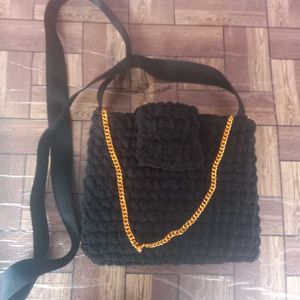 Chunky Knit Crossbody Bag with Gold Chain