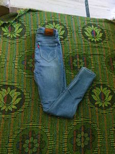 Levi's Jeans - Light Wash Denim