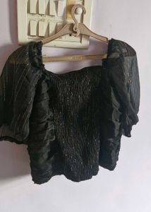 Chic Black Puff Sleeve Top