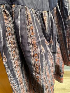 Women Kurta Set By W
