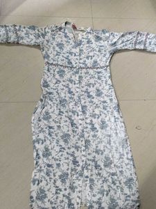 Beautiful White Floral Kurta