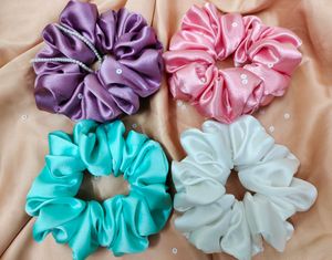 4 Pastel Colours Scrunchies (80rs/-)