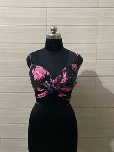 Chic Floral Twist Front Crop Top