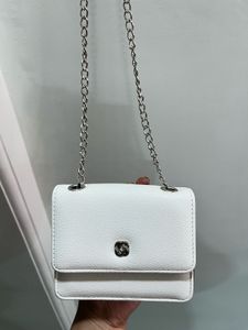 Chic Off-White Chain mini sling