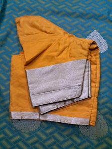 Elegent emobossed Pattu Saree