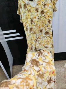 Floral Print Short Sleeve Top