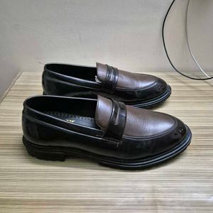 Men's Classic Brown Leather Loafers