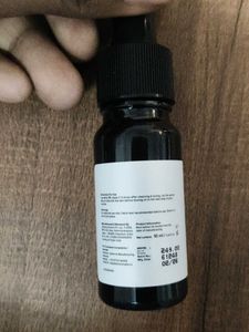 The minimalist Niacinamide 10% Serum