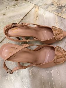 Elegant Slingback Heels with Embellished Detail