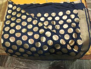 Elegant Navy Polka Dot Saree