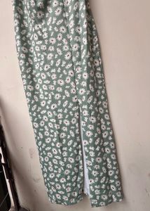 Cute Green Daisy Print Midi bodycorn dress