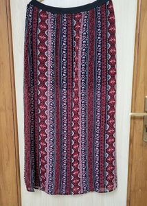 Nice Skirt With Side Slit And Half Liner Size 32"