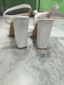 New Chic White Chunky Heel Sandals