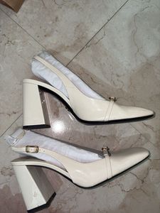 Zara Heel Size 37 UK 4