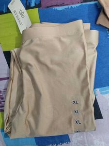 Avaasa Gold Shimmer Leggings - XL size