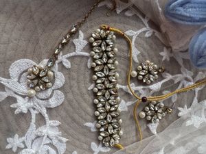 Elegant Pearl &amp; Crystal Jewellery Set