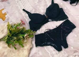 Elegant Black Lace Bralette with brief 👍