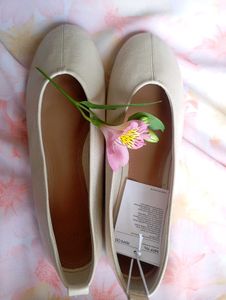 Classic Beige H&amp;M  Ballet Flats