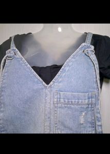 DUNGAREE