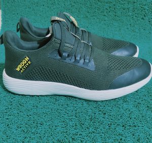 Wrong Men's Casual Shoes. Like New. Good Condition