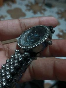 Sparkling DeFei Quartz Watch