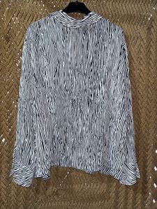 Chic Vertical Stripe Shirt