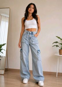 Light Wash Cargo Jeans😻