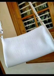 Hand bag / Sling ba