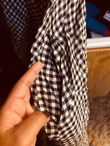 Chic checkered sleeveless Tokyo Talkies Dress