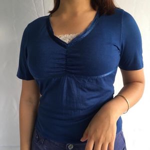 Women V Neck Top In Blue