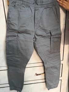 Slim fit cargo jogger’s