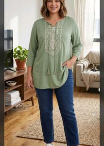 Green Embroidered Kurta