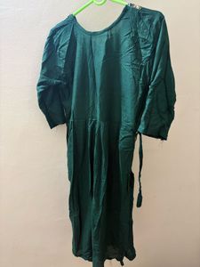 Embroidered Green Naira Cut Kurta Pant S