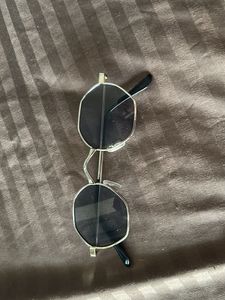Unique Round Frame Sunglasses