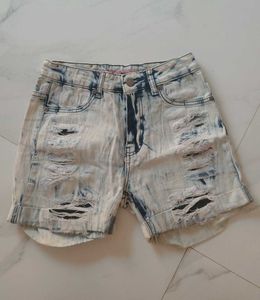 Demin Short