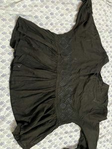 Elegant Black Kurta with Intricate Design