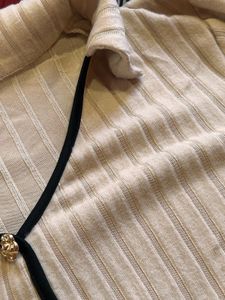 Elegant Ribbed Knit Maxi Dress with Slit