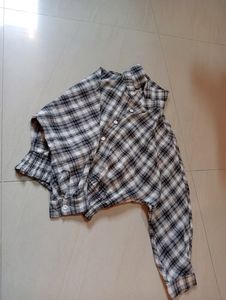 Black &amp; White Checks Shirt Top