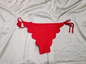 🇳🇿💫🎀Red Scalloped Bikini Bottoms