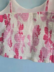 Lowest Prices_Pink Floral Cami Crop Top