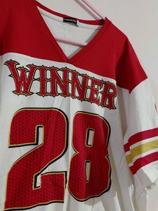 Vintage "Winner 28" Graphic T-Shirt