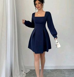 Chic Navy Blue Square Neck Dress