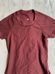 gym fitted top