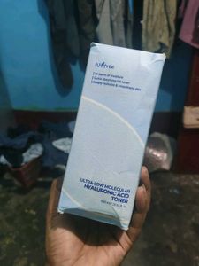 Isntree Hyaluronic Acid Toner