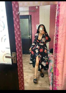 Chic Floral Wrap Midi Dress
