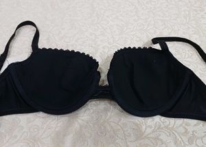 Elegant Black light padded Bra 36A