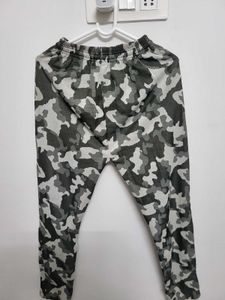 Camouflage Print Jogger Pants